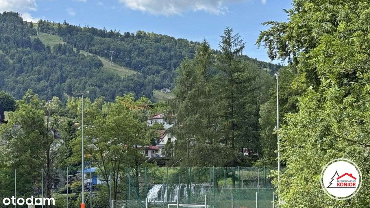 Dom z ogrodem w atrakcyjnej lokalizacji blisko wyciągów .-4