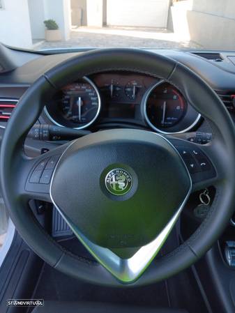 Alfa Romeo Giulietta 1.6 JTDm Super TCT - 9