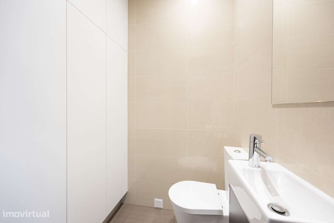 Apartamento T5 | Último Piso | Capuchos, Leiria-14