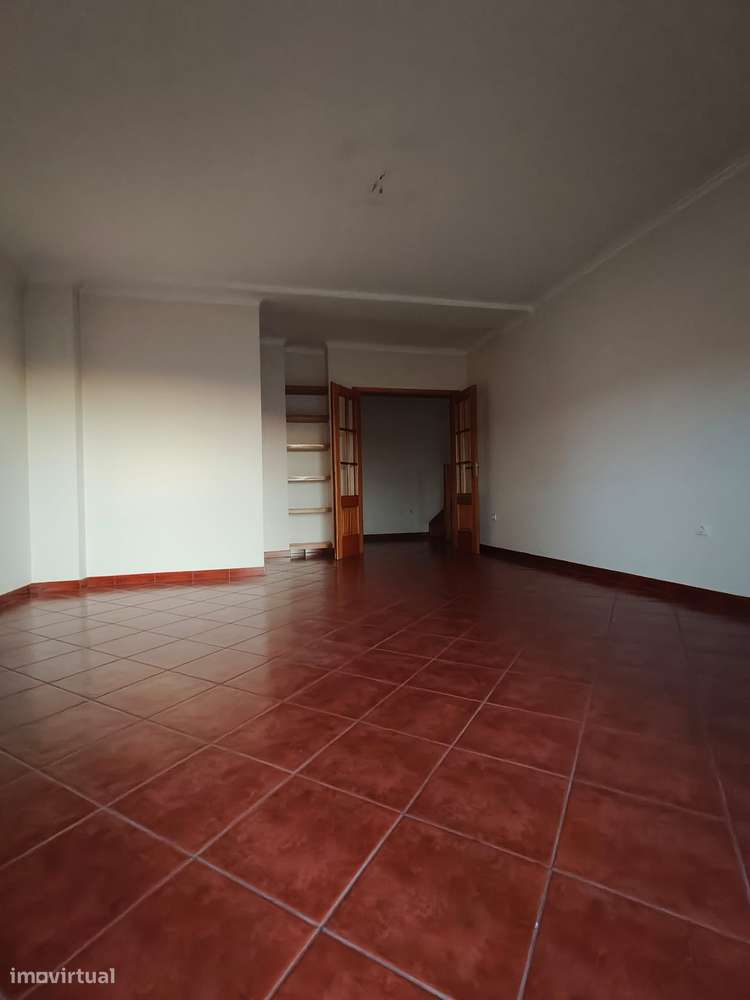 Oportunidade Unica Em Viseu Apartamento T2 2 Em Marzovelos