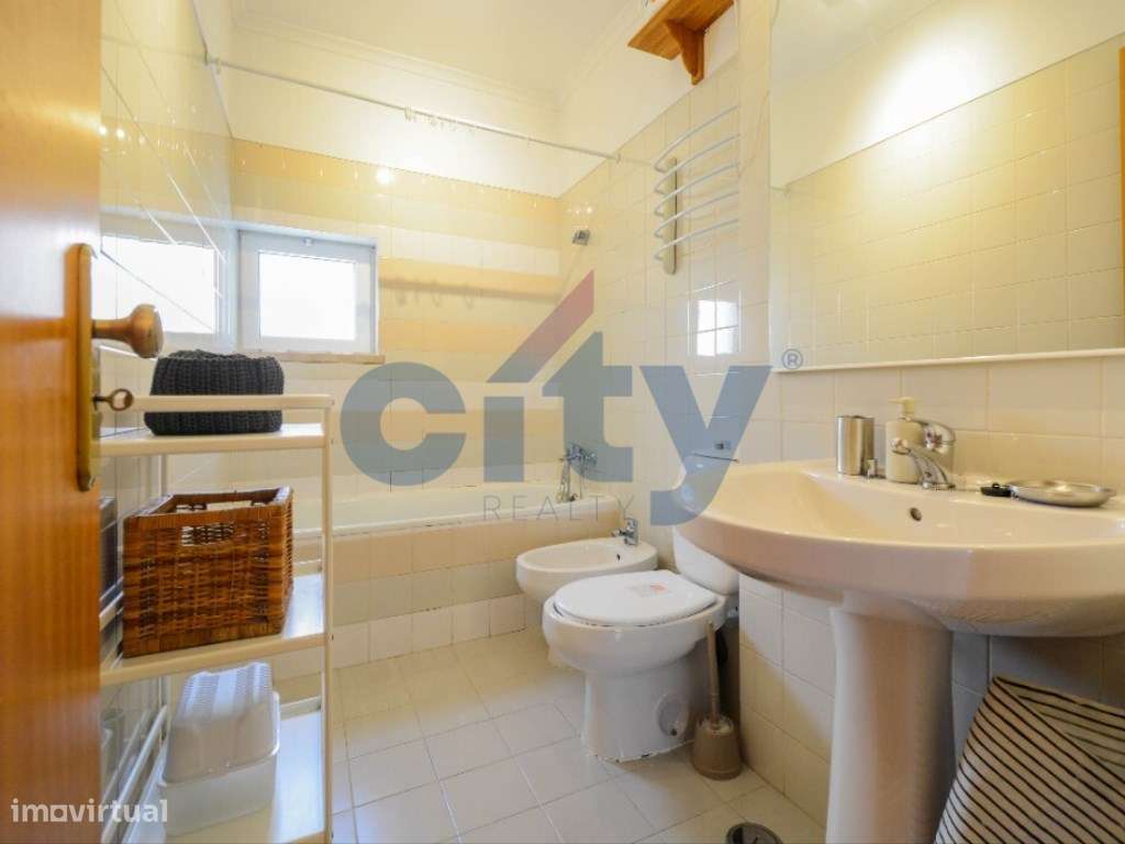 APARTAMENTO T1 COM GARAGEM EM TELHEIRAS JUNTO AO PINGO DOCE-15