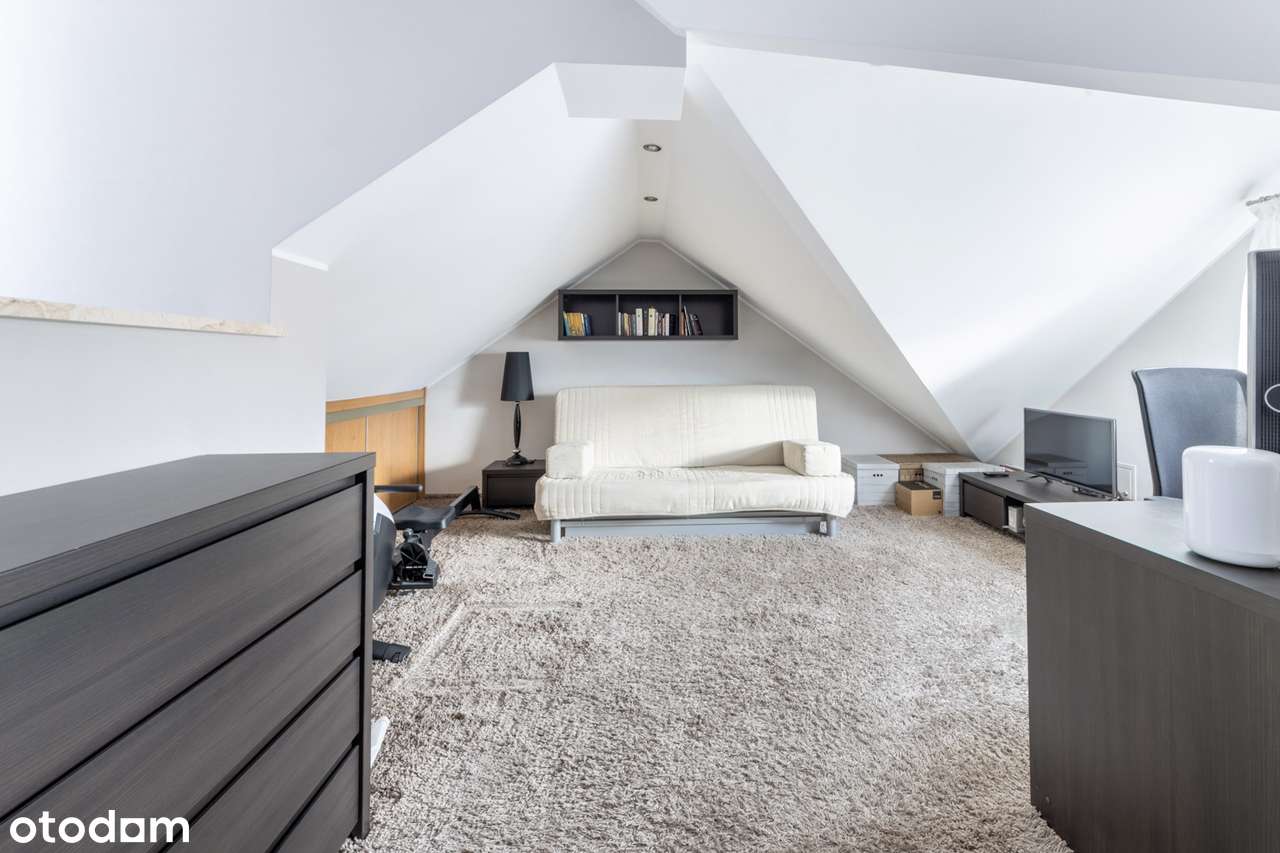 Wyjątkowy dom na sprzedaż – Chyby, ul. Cisowa (zamknięte os. Zielone)-11