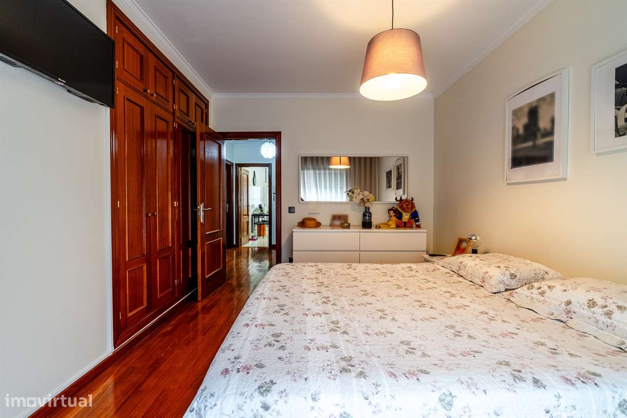 Apartamento T2 Venda em Rio Tinto,Gondomar-17