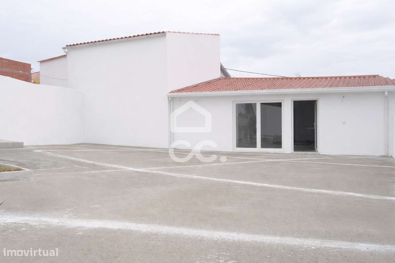 Moradia T3 totalmente remodelada, em Lourinhã – Conforto, modernidade-19