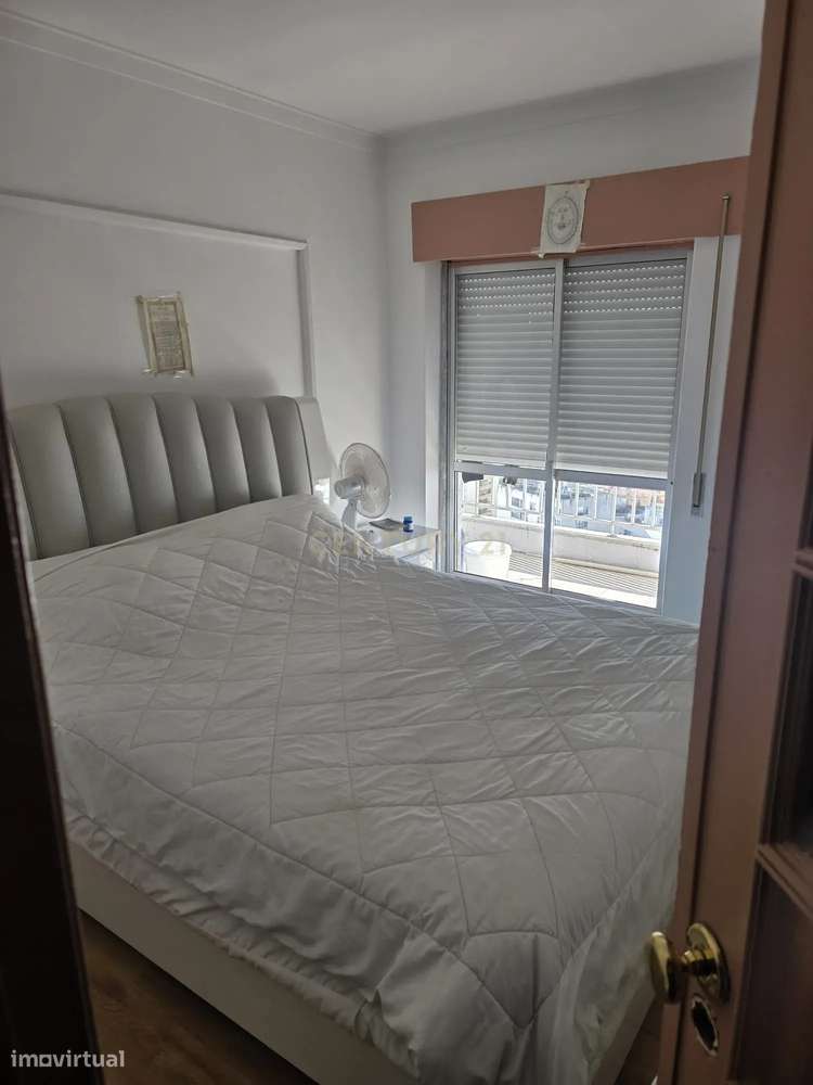 Apartamento T2+1 na Arroja com Varanda e Elevador-1