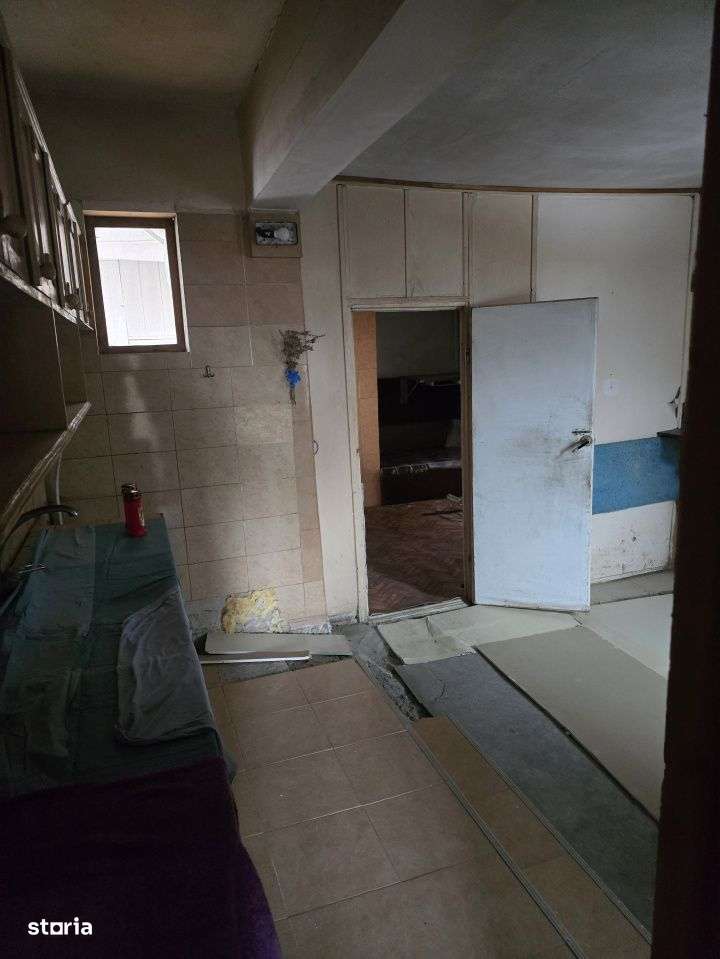 Casa in zona linistita Targul Neamt-6