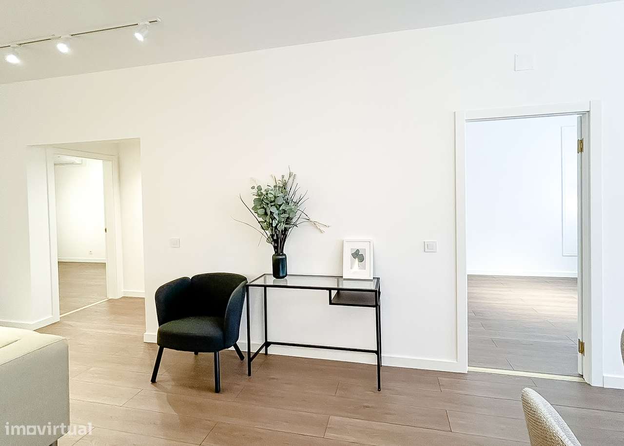 T2 na Rua Luciano Cordeiro – Marquês de Pombal - Grande imagem: 4/36