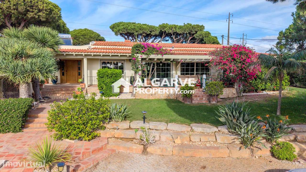 Moradia V4 térrea perto da praia entre Vilamoura e Vale do Lobo-25