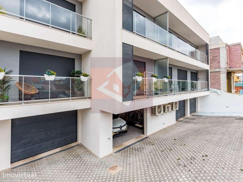 Apartamento T2 mobilado em Casal de Cambra-31