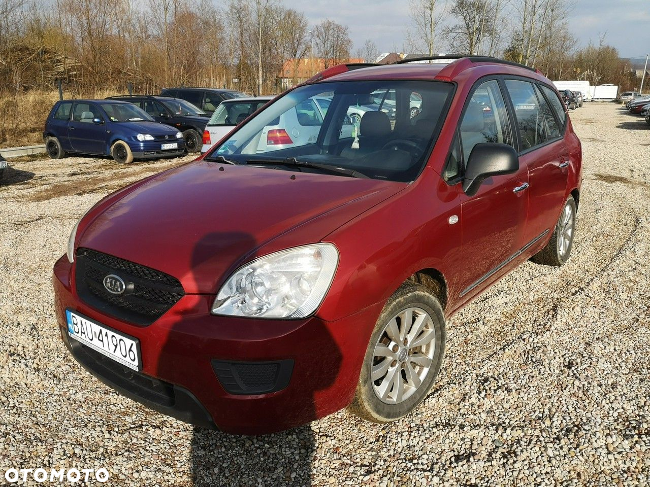 Kia Carens - 2