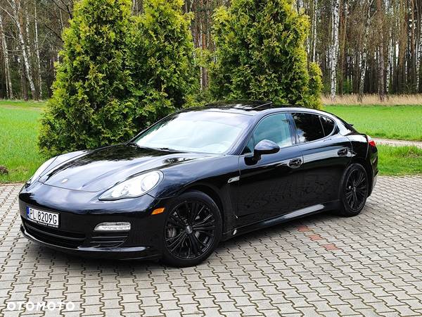 Porsche Panamera 4 PDK - 1