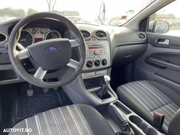 Ford Focus 1.6 TDCI Anniversary - 4