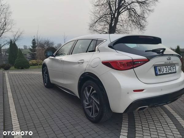 Infiniti Q30 1.6t Business Executive 7DCT - 5