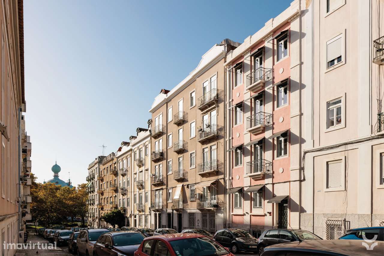 Apartamento T1 em Campo Pequeno-21