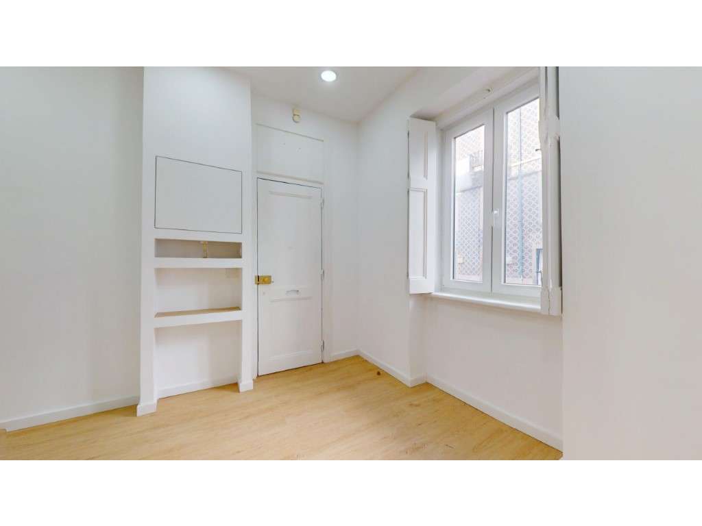 Apartamento, 2 quartos, Lisboa, São Vicente - Grande imagem: 2/15