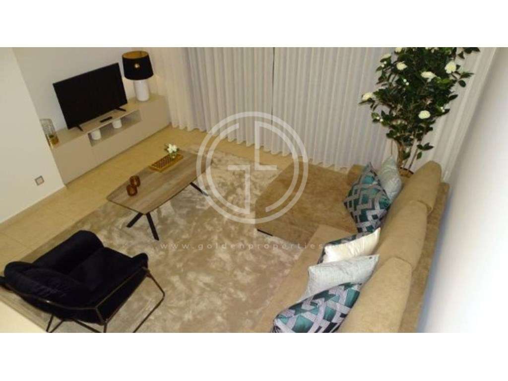 Moradia V4 em banda em Quinta Das Flores, Ferreiras - Grande imagem: 4/36