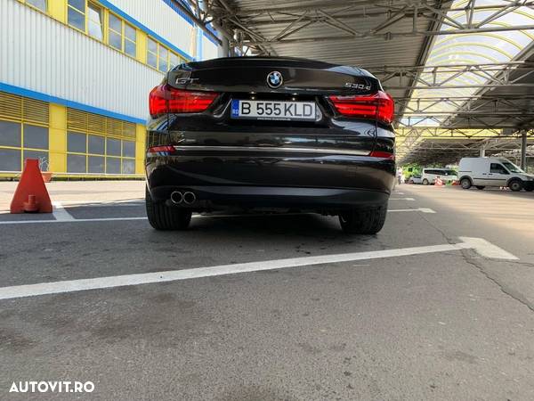 BMW Seria 5 530d Gran Turismo Aut. Luxury Line - 7