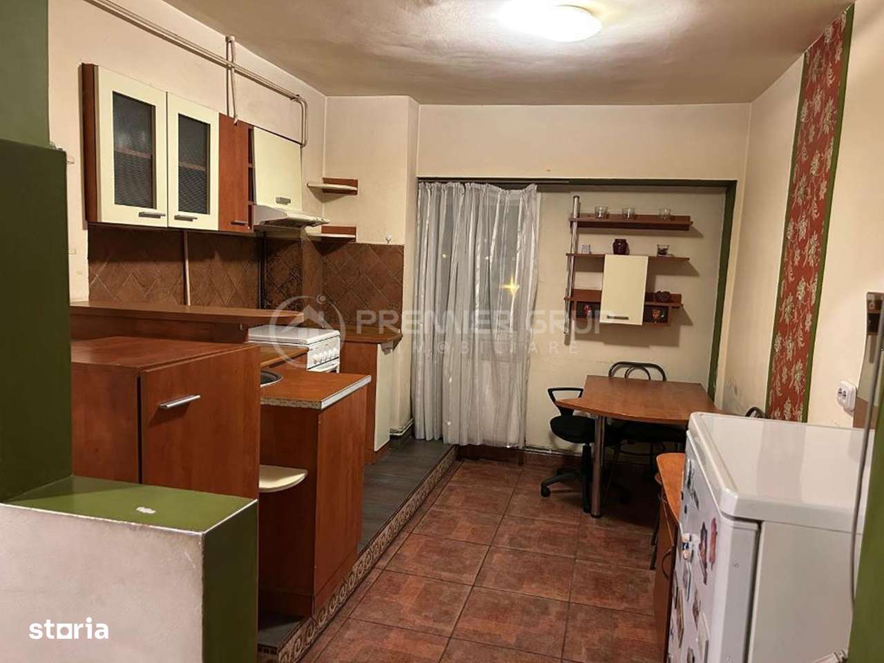 Etaj intermediar! Apartament 3 camere 79mp 2 băi, Nicolina, CT-4