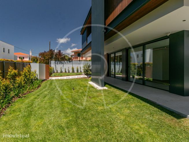 Luxuosa moradia T6 contemporânea em Birre-2