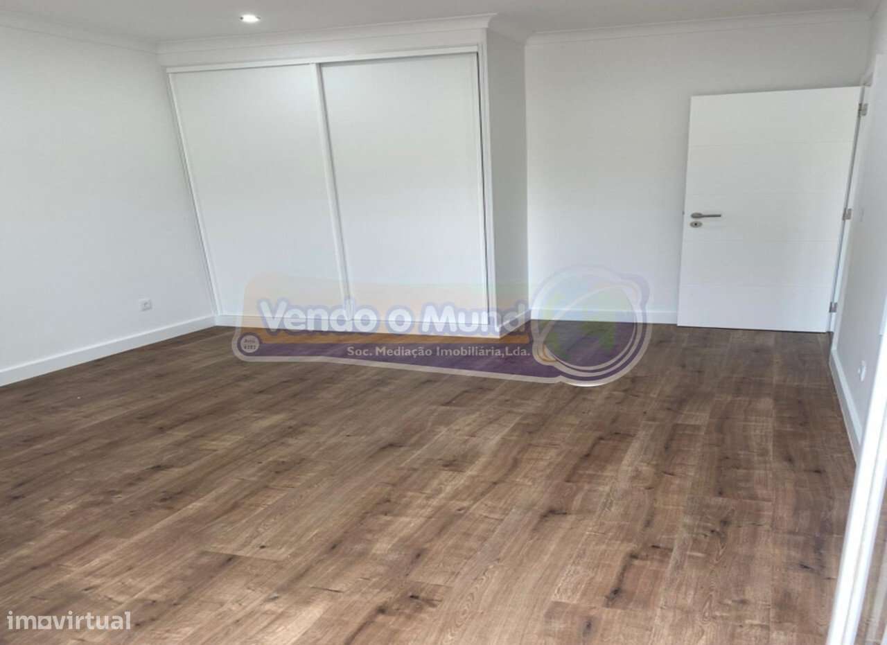 Apartamento T3 em Queluz (LXSIN019) - Grande imagem: 4/12