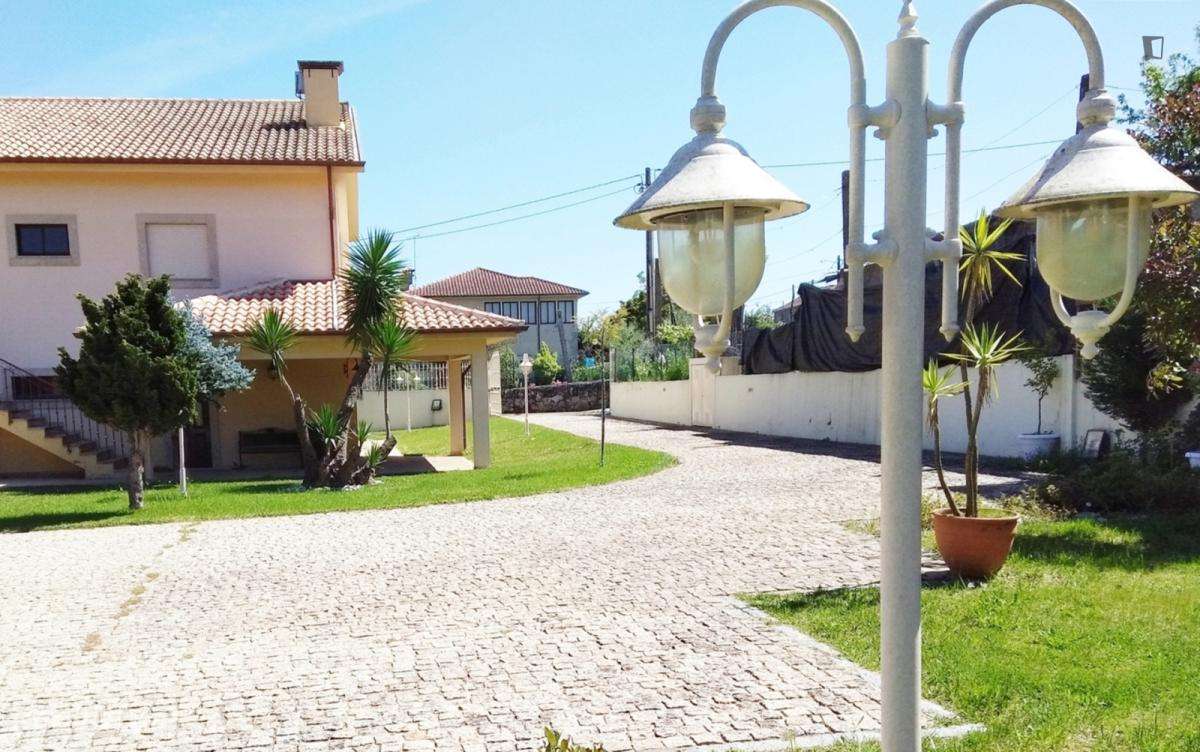 Apartamento com 1 quartos - localizado em Braga - Grande imagem: 4/4