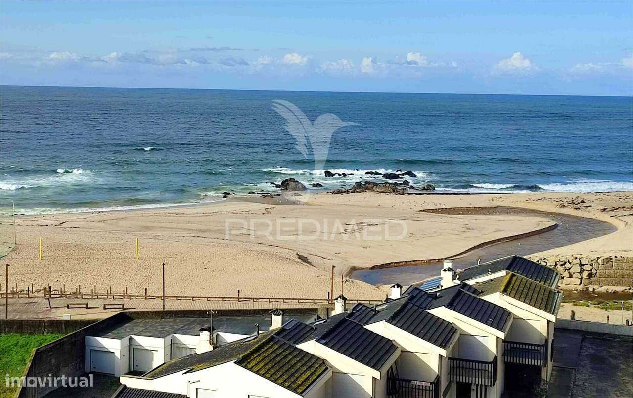 Moradia T3 totalmente remodelada em Aver-O-Mar, Póvoa de Varzim. - Grande imagem: 2/39