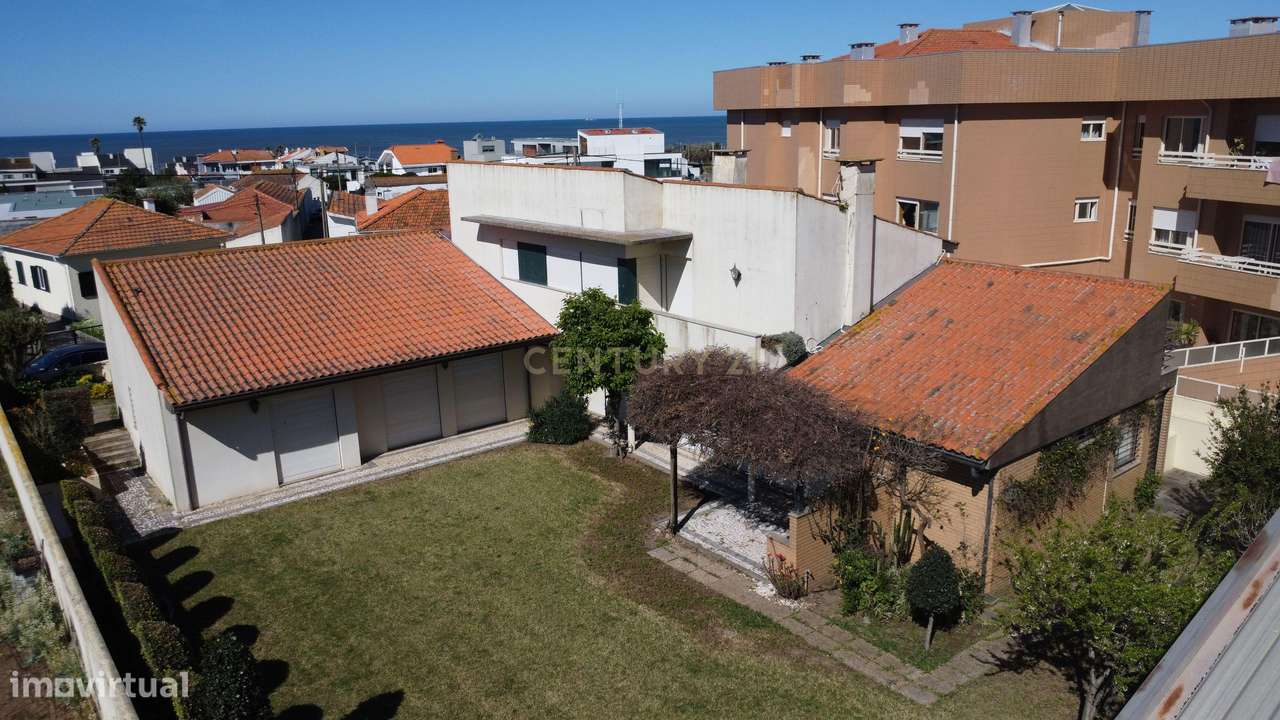 Moradia em Arcozelo — Elegância, Espaço e Proximidade ao Mar-51