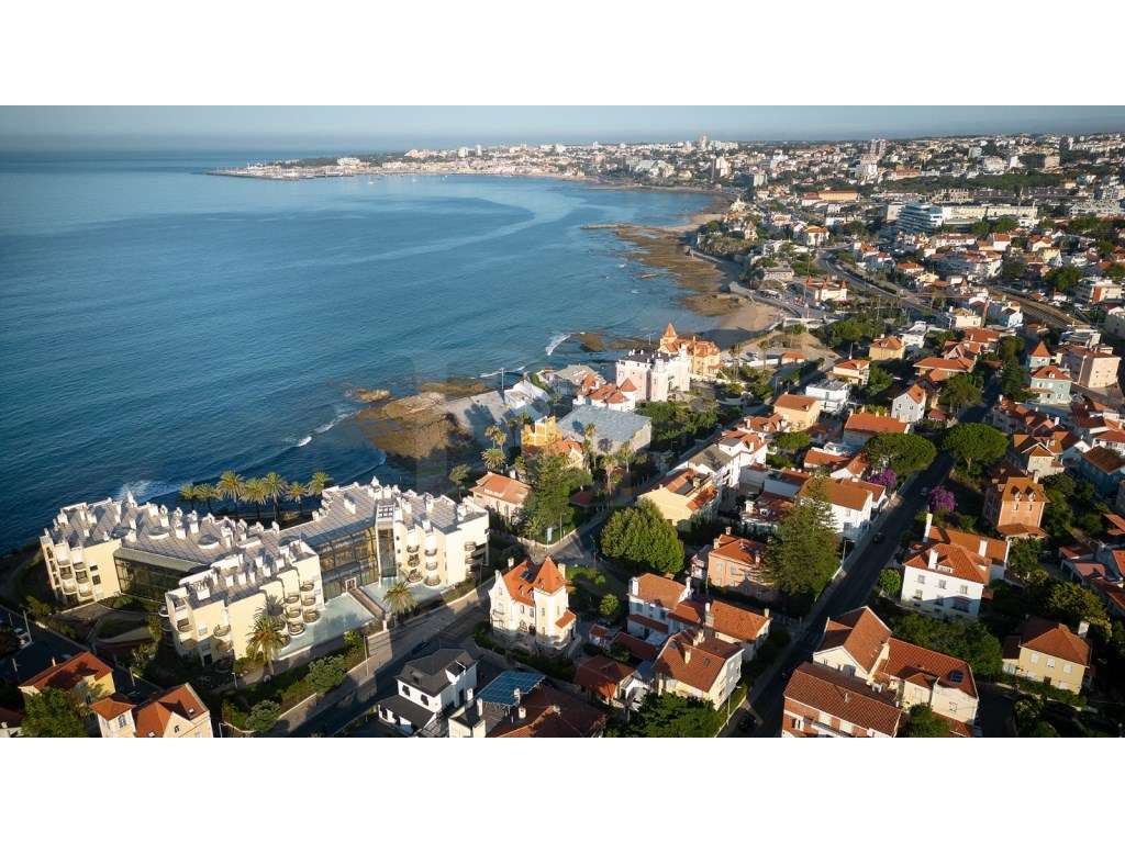 T3 Duplex a estrear com terraços e piscina no Estoril-26