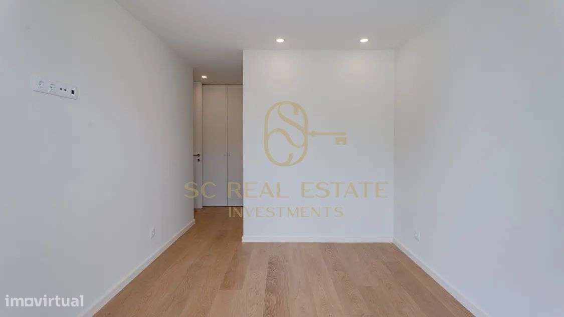 Excelente T3 Novo, com vistas deslumbrantes sobre o Atlântico.-10