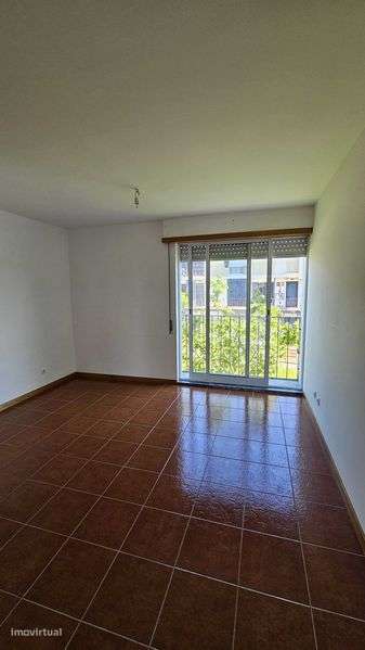 Apartamento T3 Duplex para arrendar – Conforto e Tranquilidade - Grande imagem: 4/7