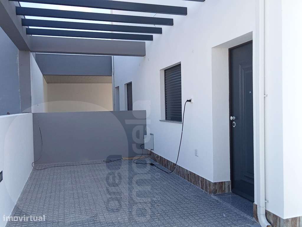 Moradia T3 NOVA - 2 SUITES - Fernão Ferro - Grande imagem: 2/21