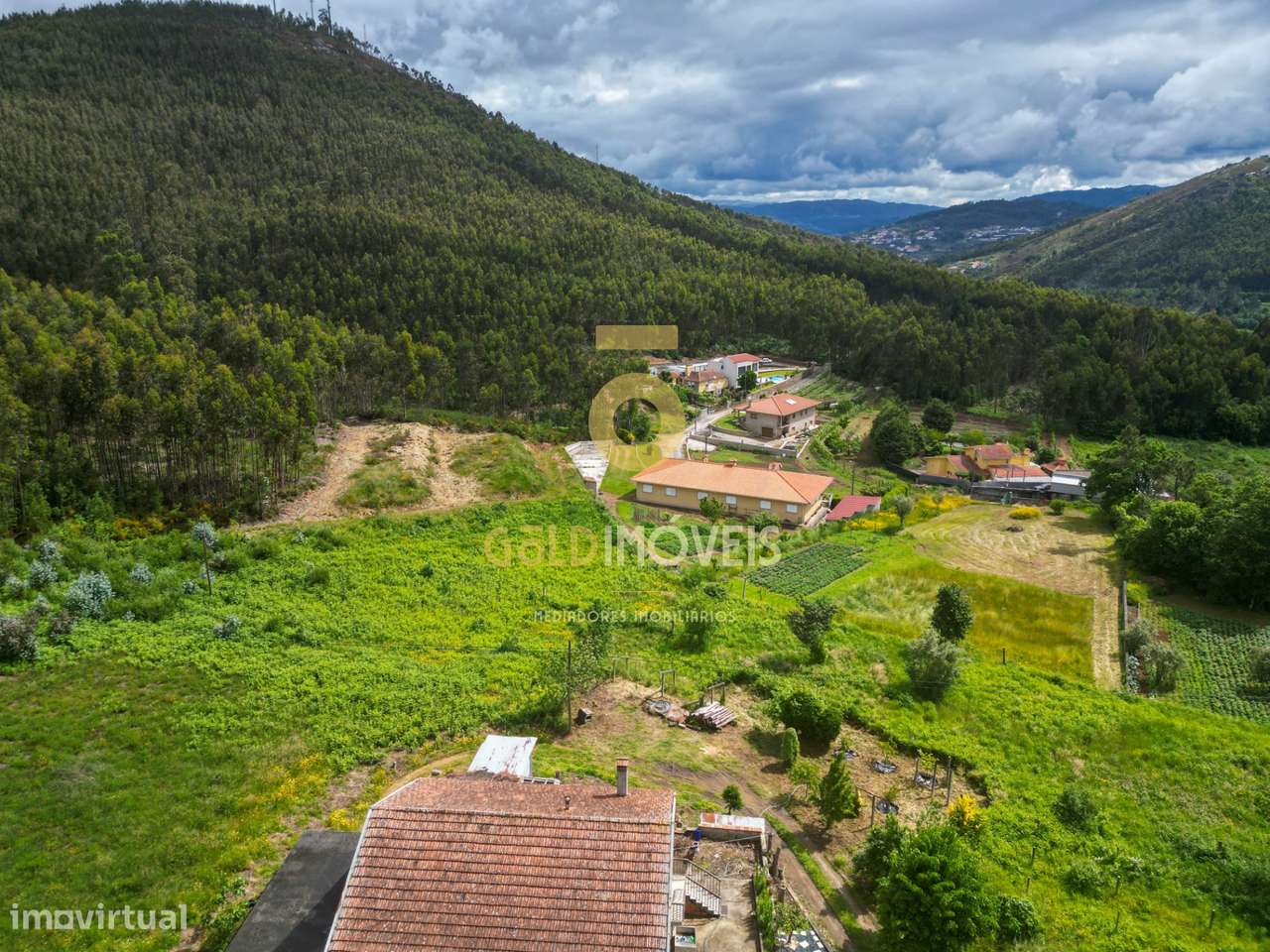 Terreno Para Construção  Venda em Santa Maria de Sardoura,Castelo de P - Grande imagem: 5/10