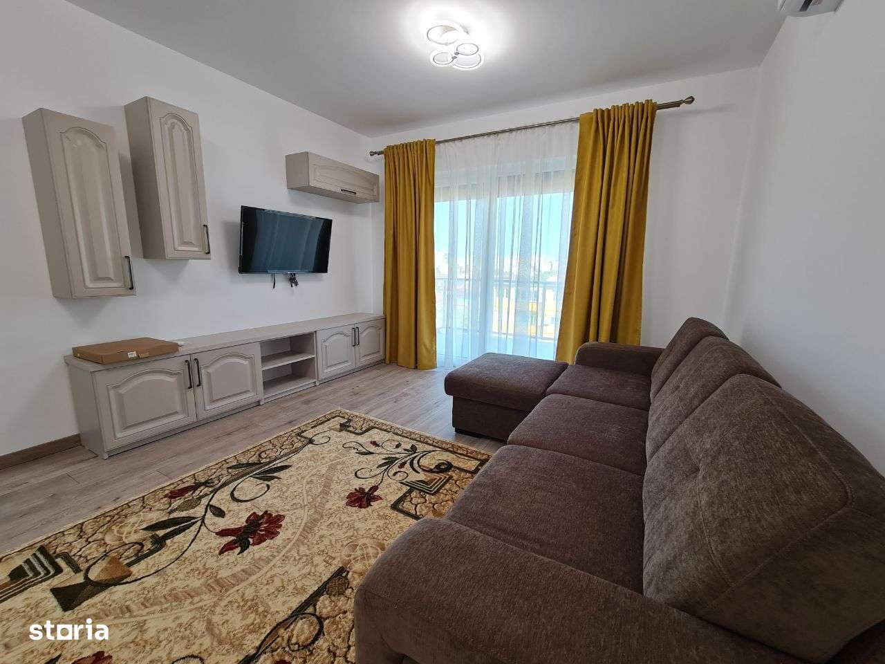 Inchiriez ap. 2 camere ADORA PARK 5 Decomandat,LUX, Parcare, Smart Tv. - Imagine principală: 2/20