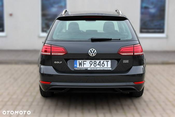 Volkswagen Golf - 5