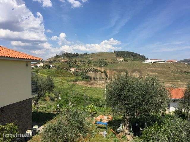 Casa com Terreno em Vilarinho de Cotas, Douro-33