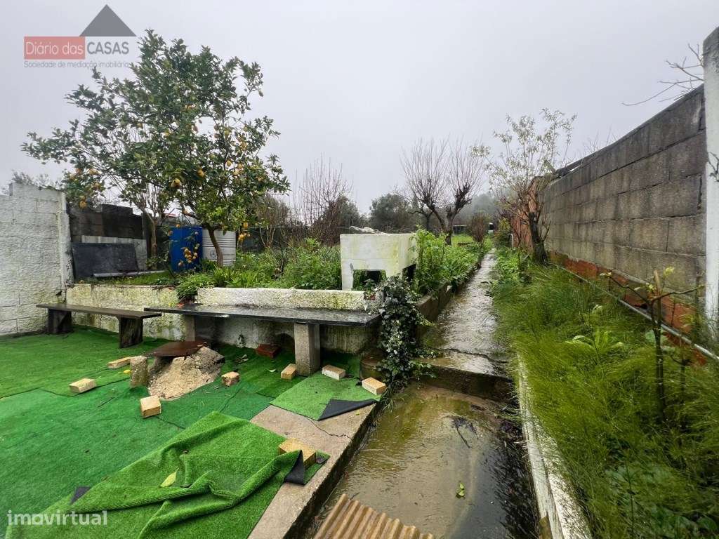 Moradia T4 com Lote de 690 m²-18