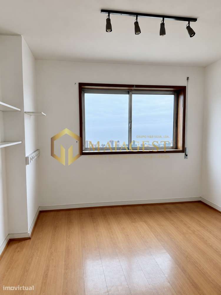 Escritório no Centro de São Mamede-0