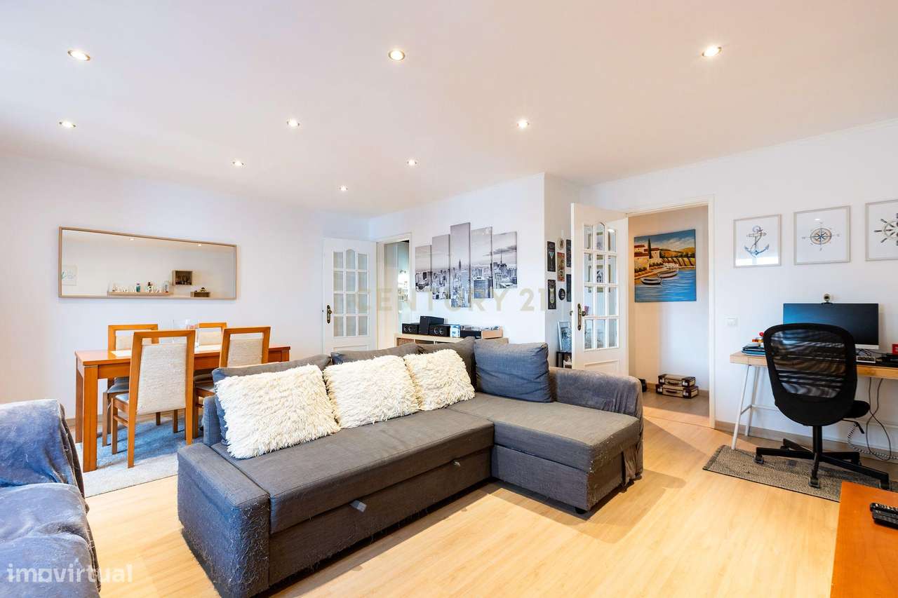 Apartamento T4 Remodelado Corroios-7