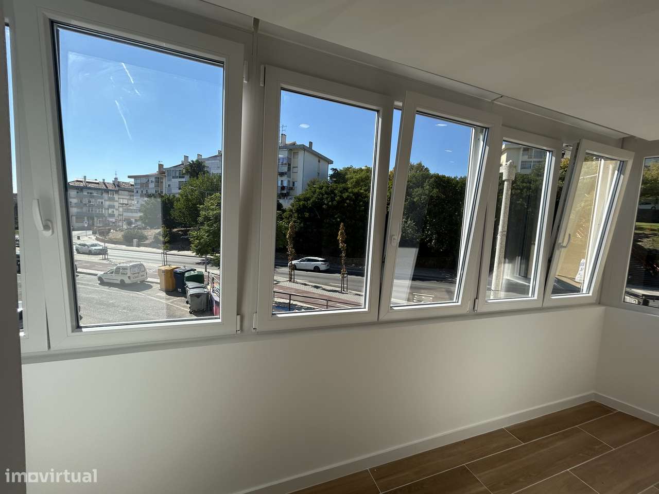 Apartamento T1, totalmente remodelado, em Forte da Casa!-6