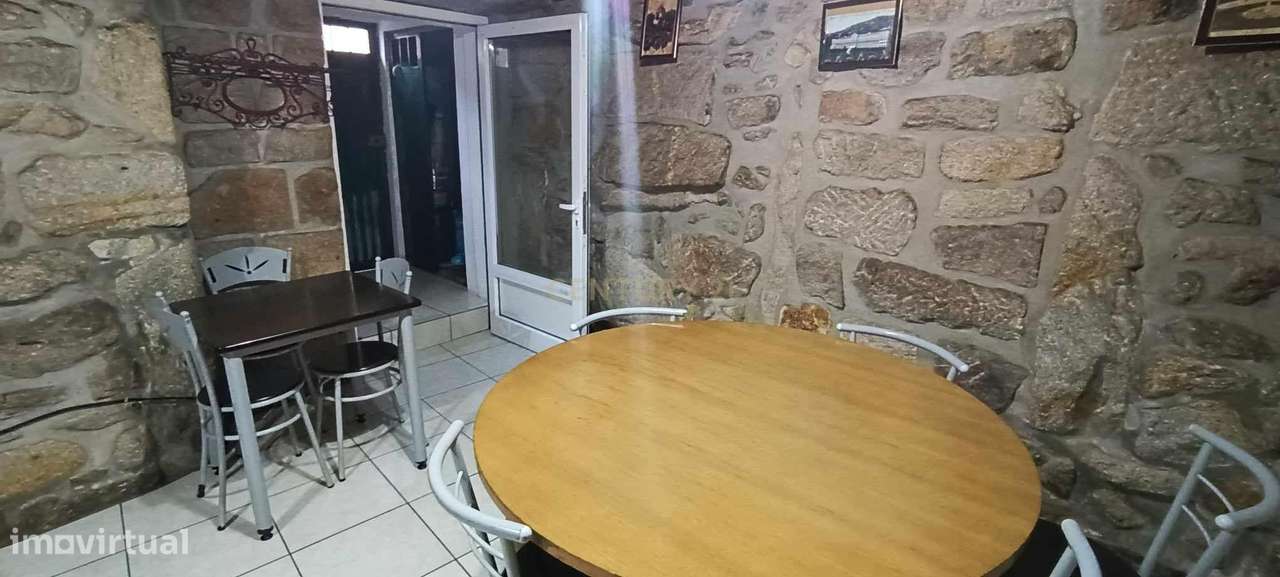 Café e Restaurante, equipado e a laborar - Grande imagem: 4/10