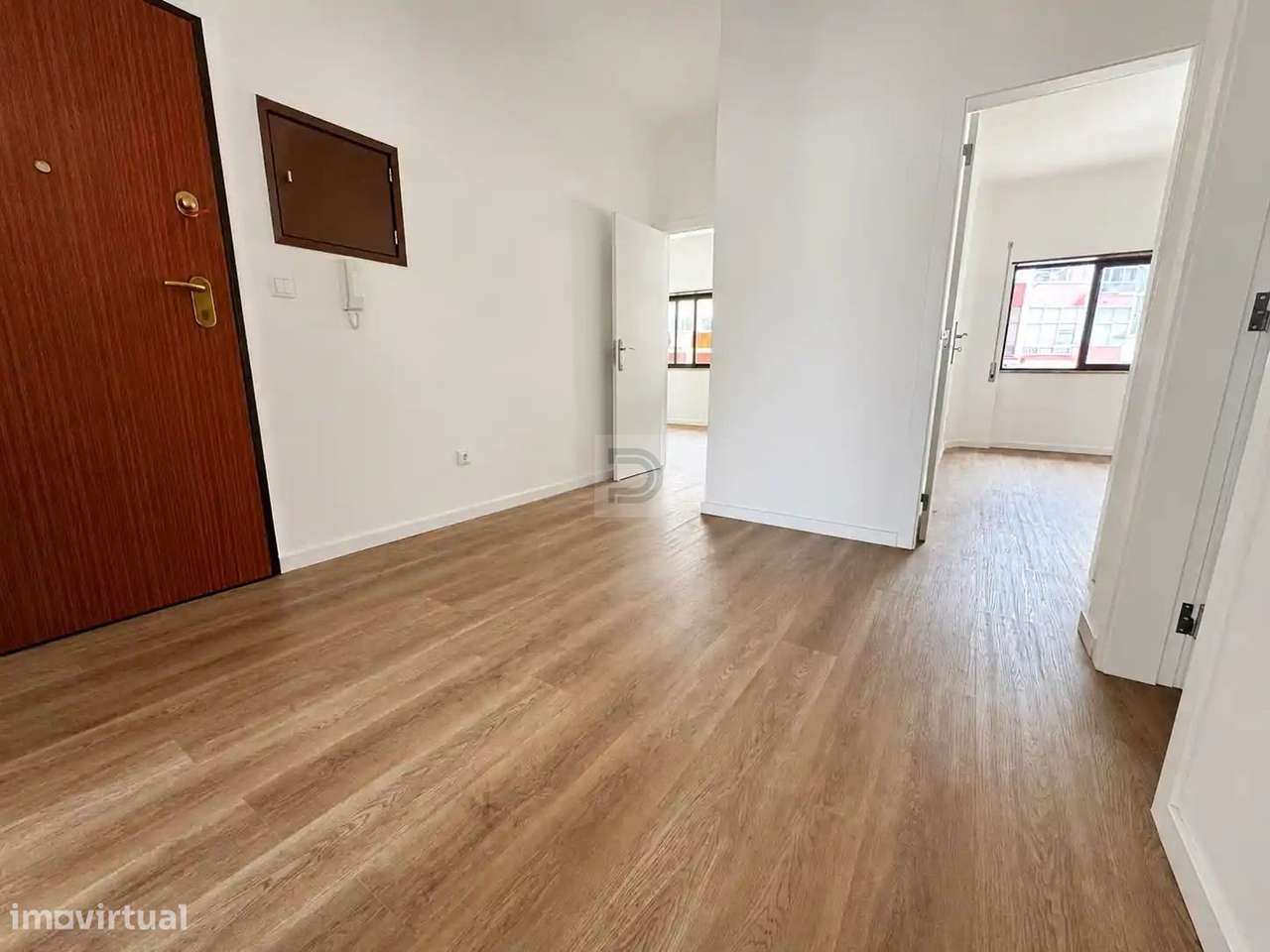 T3 convertido em T2 remodelado no centro do Barreiro-4
