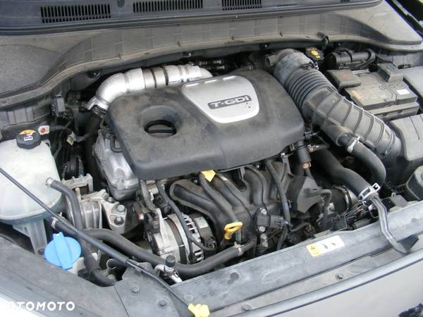 Hyundai Kona 1.6 T-GDI Premium 4WD DCT - 29