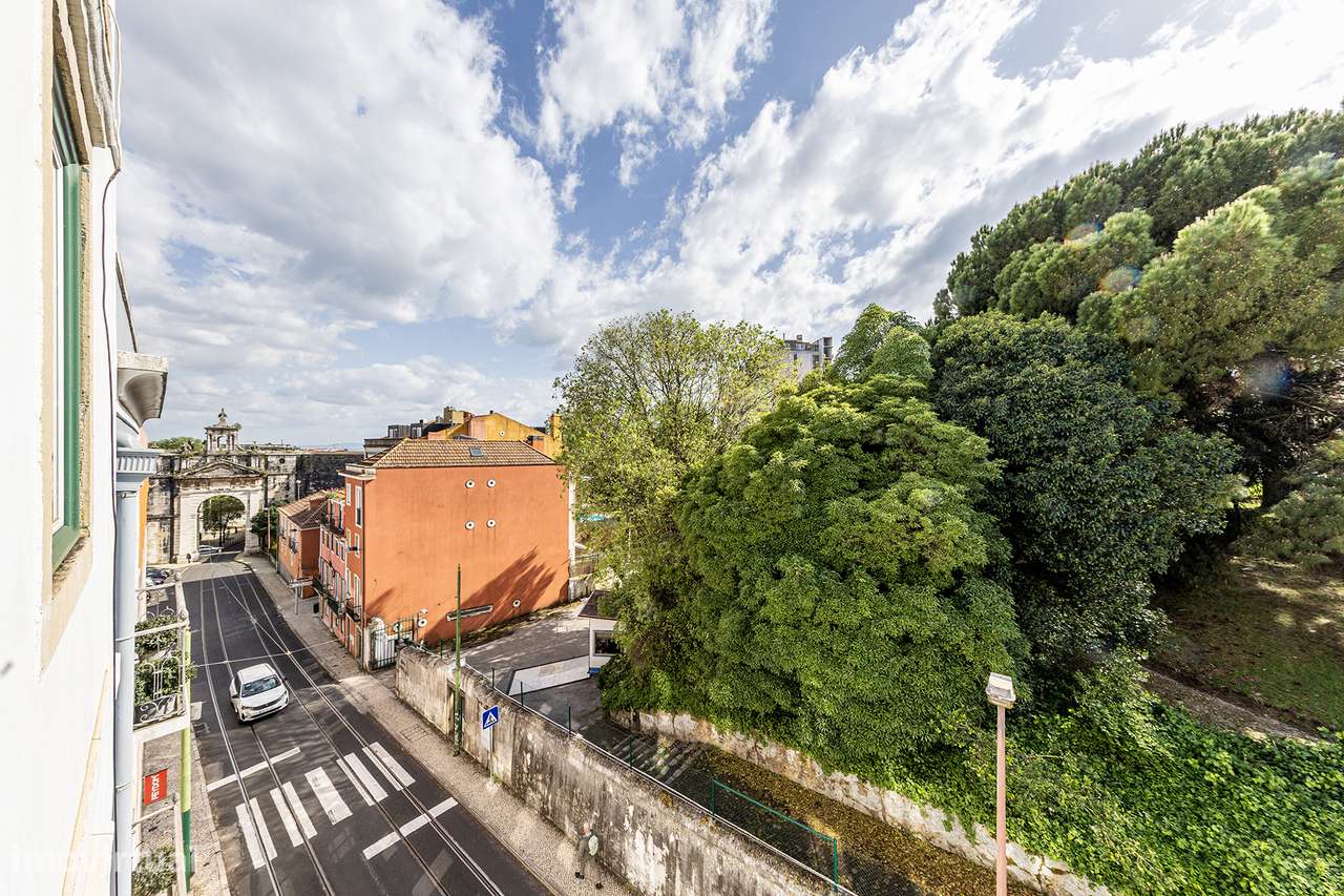 Apartamento com charme nas Amoreiras – excelente oportunidade-5