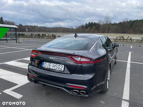 Kia Stinger 2.0 T-GDI L - 22