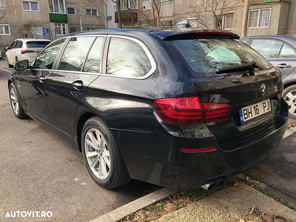 BMW Seria 5 520d Touring Aut. - 4