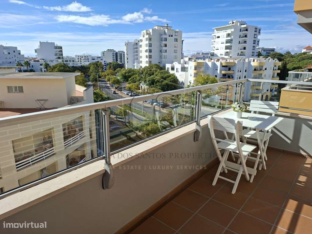 T1 com Vista Mar Permanente a 3 Minutos A Pé da Praia | Piscina, Ga... - Grande imagem: 2/15