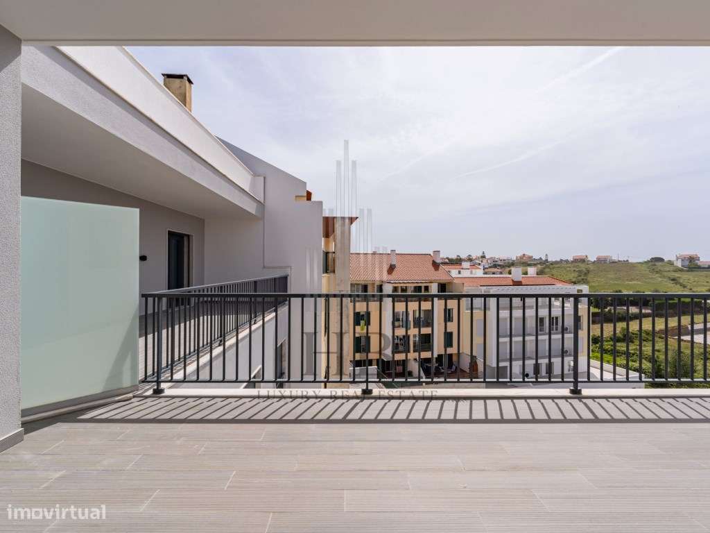 Apartamento T2 com Rooftop Privado, Piscina e Vista Panorâmica-26
