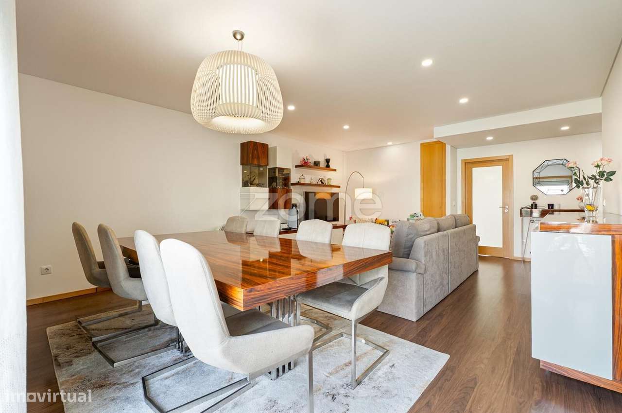 Apartamento T2 Com Suite E Garagem Em Vilar Do Paraiso Gaia