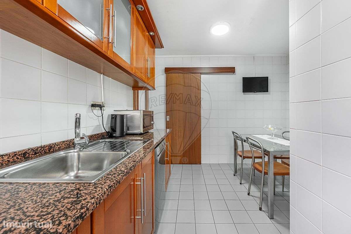 Apartamento T3 com ar condicionado e garagem, em Fermentões, Guimarães - Grande imagem: 5/29