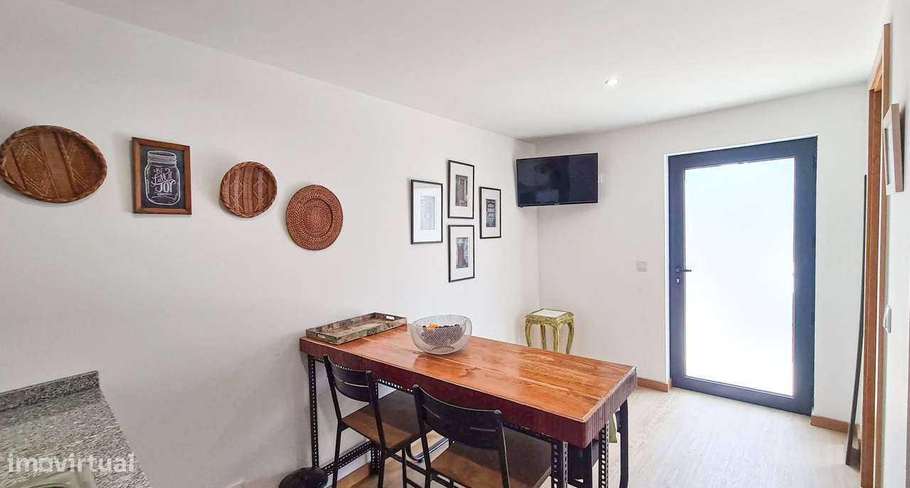 4 casas com tipologias T1, em terreno de  692m2,  à Marina do Freixo-36